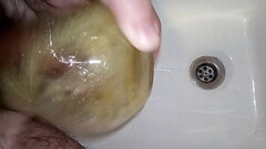 pis en un vaso Thumb