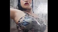 Haye garmi . Hot rand ki aag ko bujayega Thumb