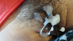 HAIRY PUSSY CUMSHOT Thumb