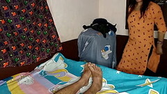 मालिक ने कामवाली को रूम क्लीन करने का बहाना करके चुदाई किया Thumb