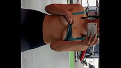 Boobs showing at the gym Thumb