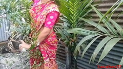 Bengali Desi Bhabhi Outdoor Chudai Devar Ke Saath red Saree main (Official Video By Localsex31) Thumb