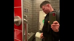Where&rsquo_s This Public Toilet??? Thumb