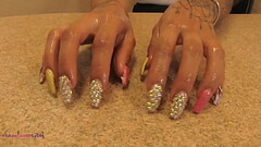 Stefania Mafra new Manicure Thumb